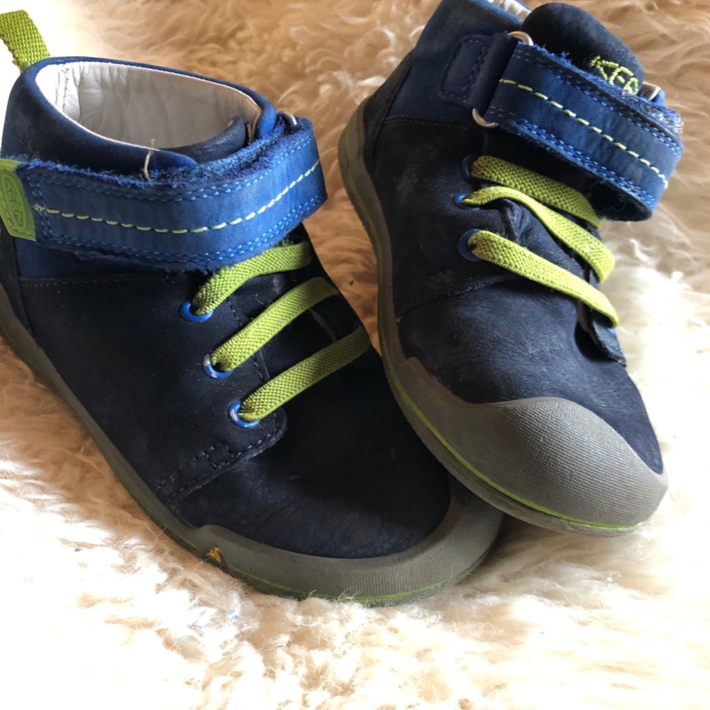 Keen blue and green high top boots